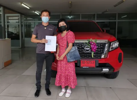 ภาพขอบคุณลูกค้า Nissan คุณเล็ก