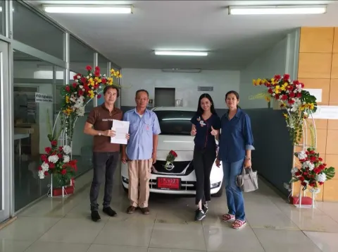 ภาพขอบคุณลูกค้า Nissan คุณเล็ก